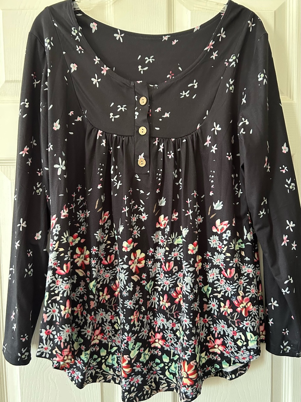 Black Floral Long-Sleeve Henley Top